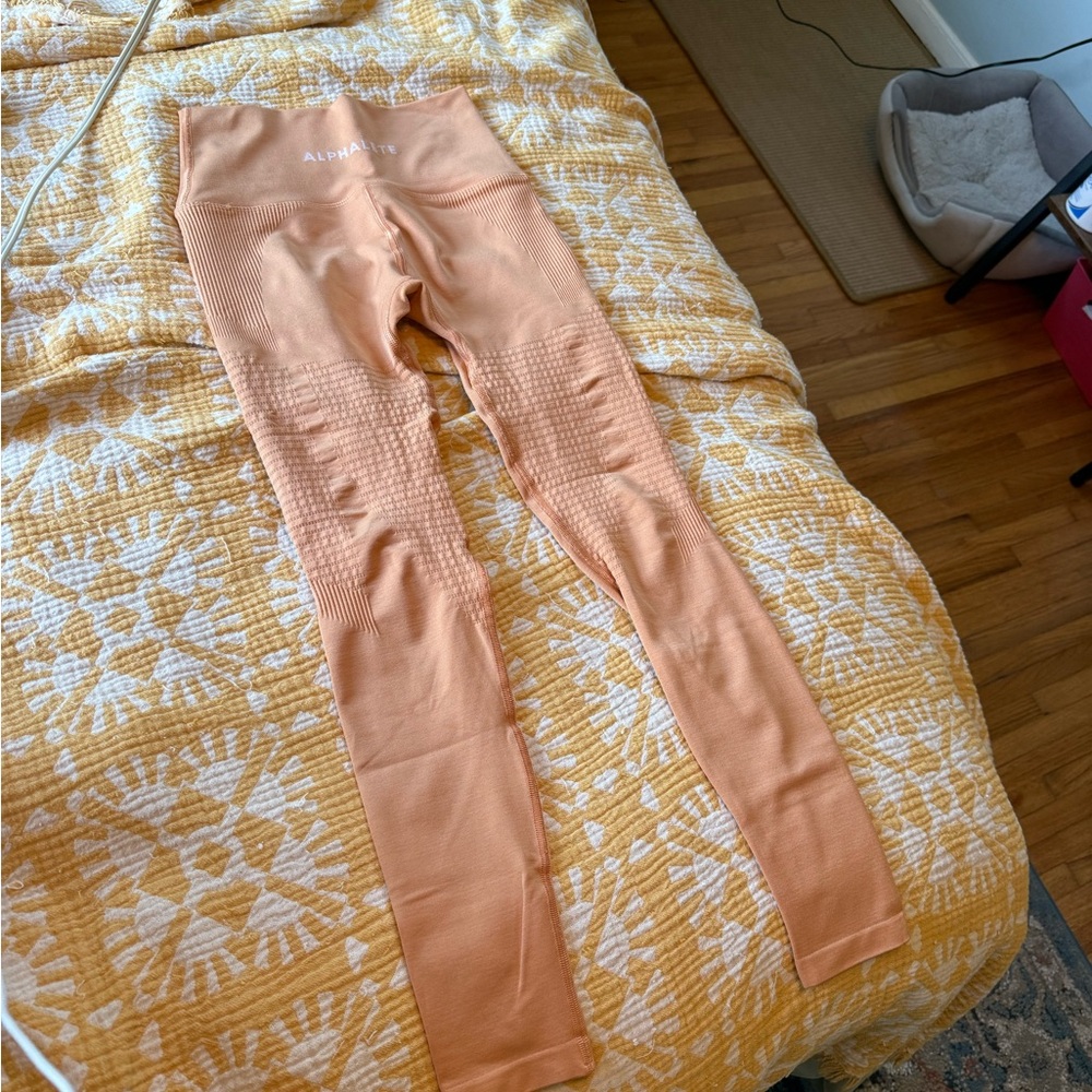 Alphalete Peach Leggings